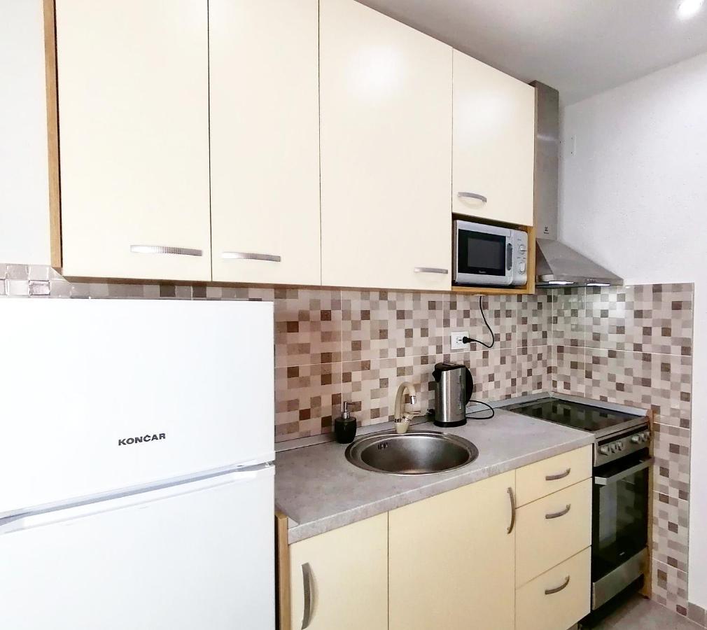 Apartmani Buljubasic Baška Voda Εξωτερικό φωτογραφία